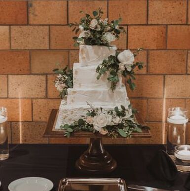 Wedding cake stands and centerpiece decorations